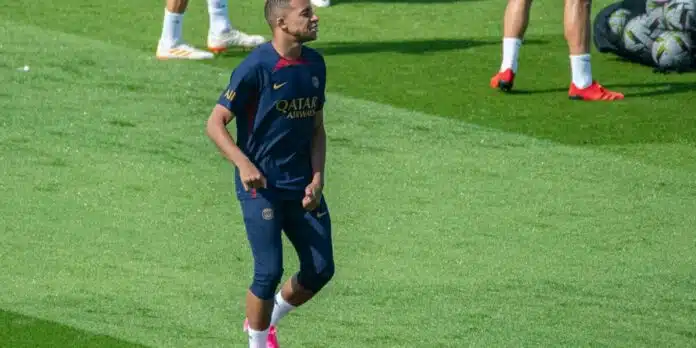 Quel avenir pour Kylian Mbappé après son écart du stage au Japon par le PSG ?